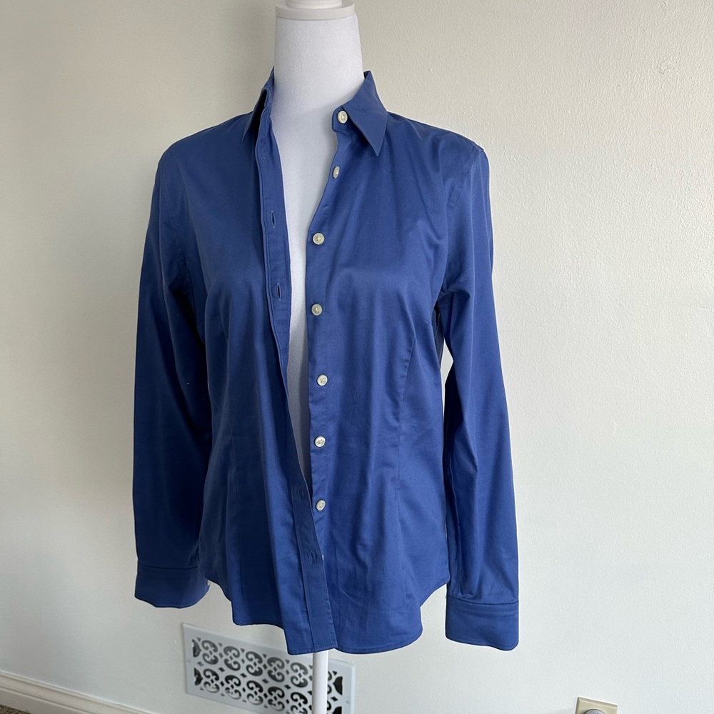 Banana Republic Blue non iron tailor fit
